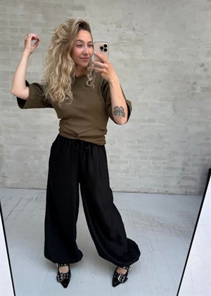 Betty tee Military Green Gestuz